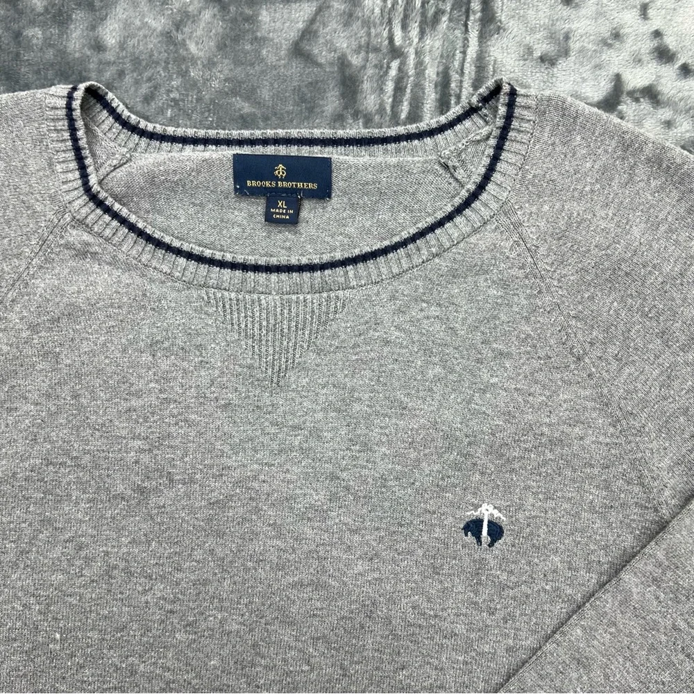 Brooks Brothers Men's XL Grey Cotton Crew Neck Sweater Embroidered Golden Fleece